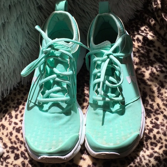 under armour mint green shoes